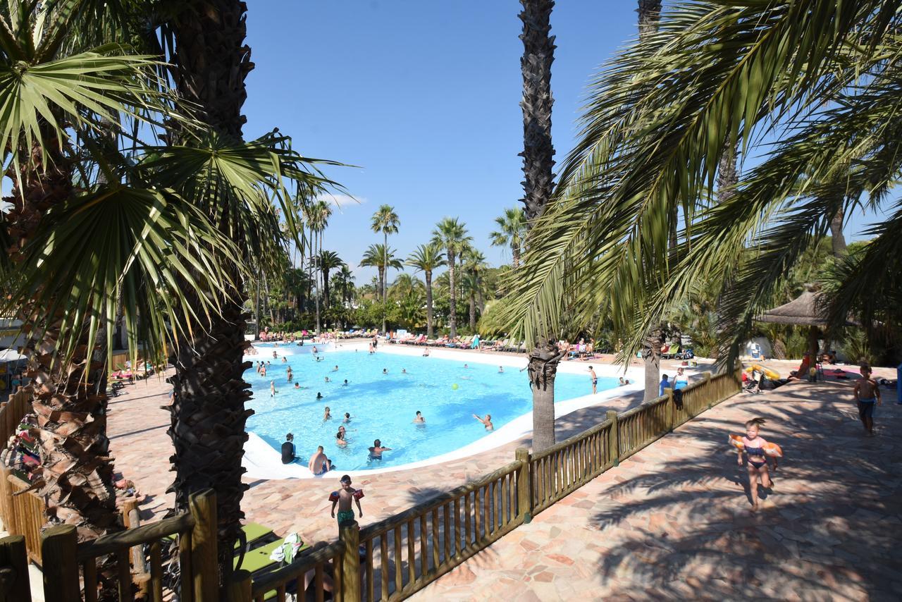 Camping Resort La Baume La Palmeraie Fréjus Dış mekan fotoğraf