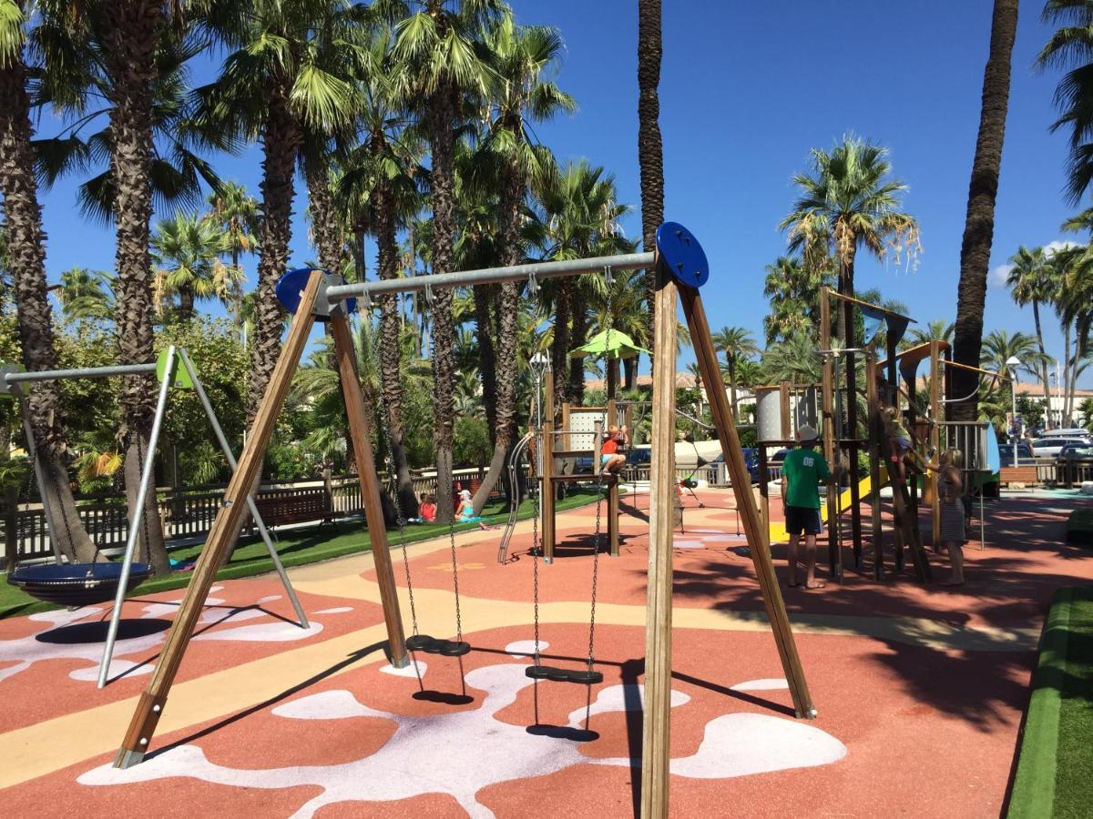 Camping Resort La Baume La Palmeraie Fréjus Dış mekan fotoğraf